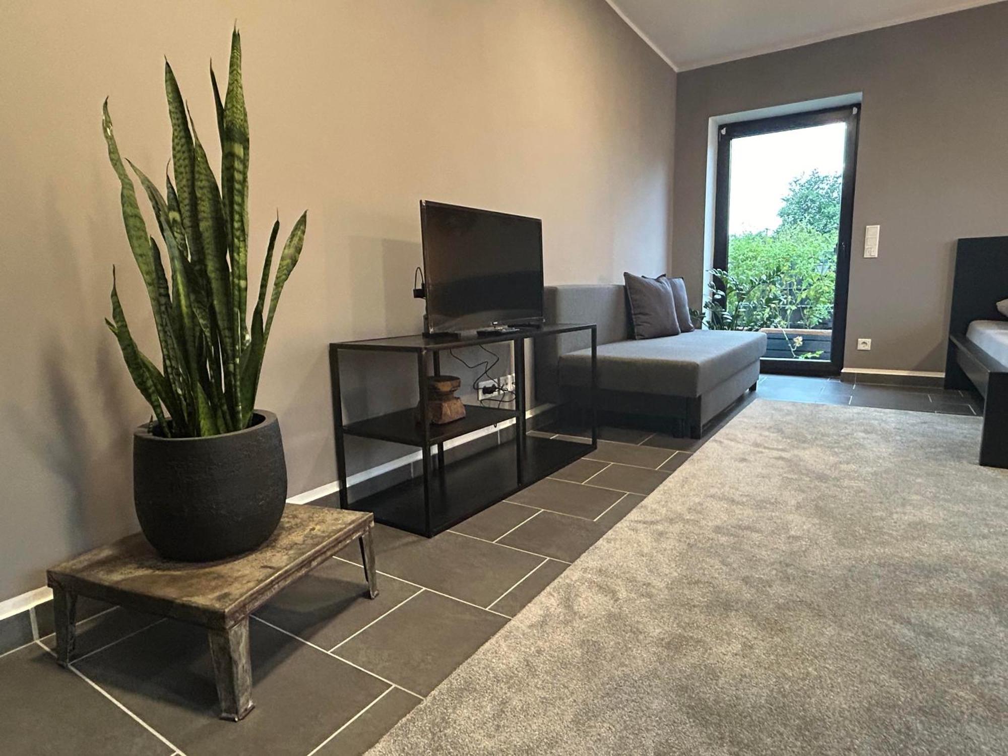 Cosy Bungalow-apartment In Ruhiger Toplage - Naehe Duesseldorf Appartement