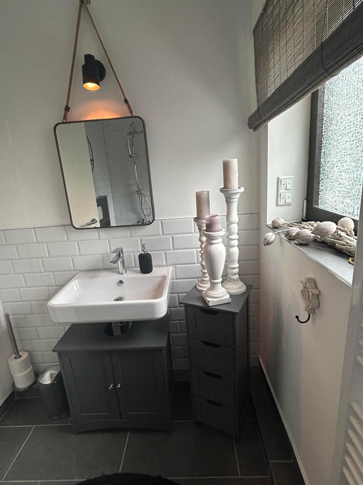 Cosy Bungalow-apartment In Ruhiger Toplage - Naehe Duesseldorf Appartement *
